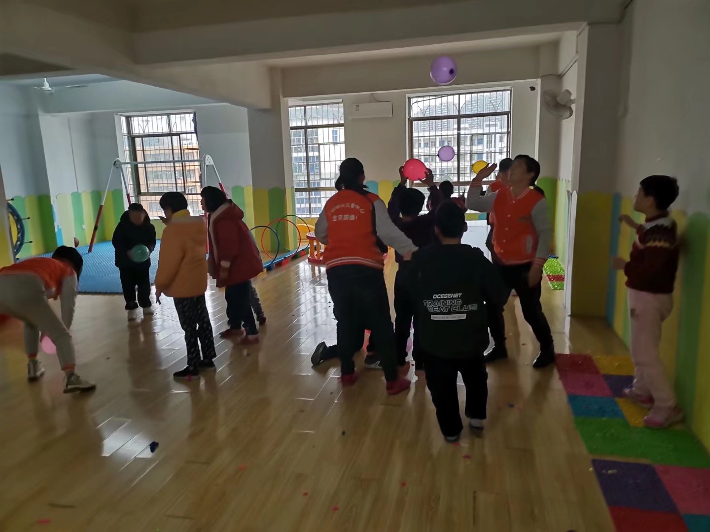 七彩明光儿童中心